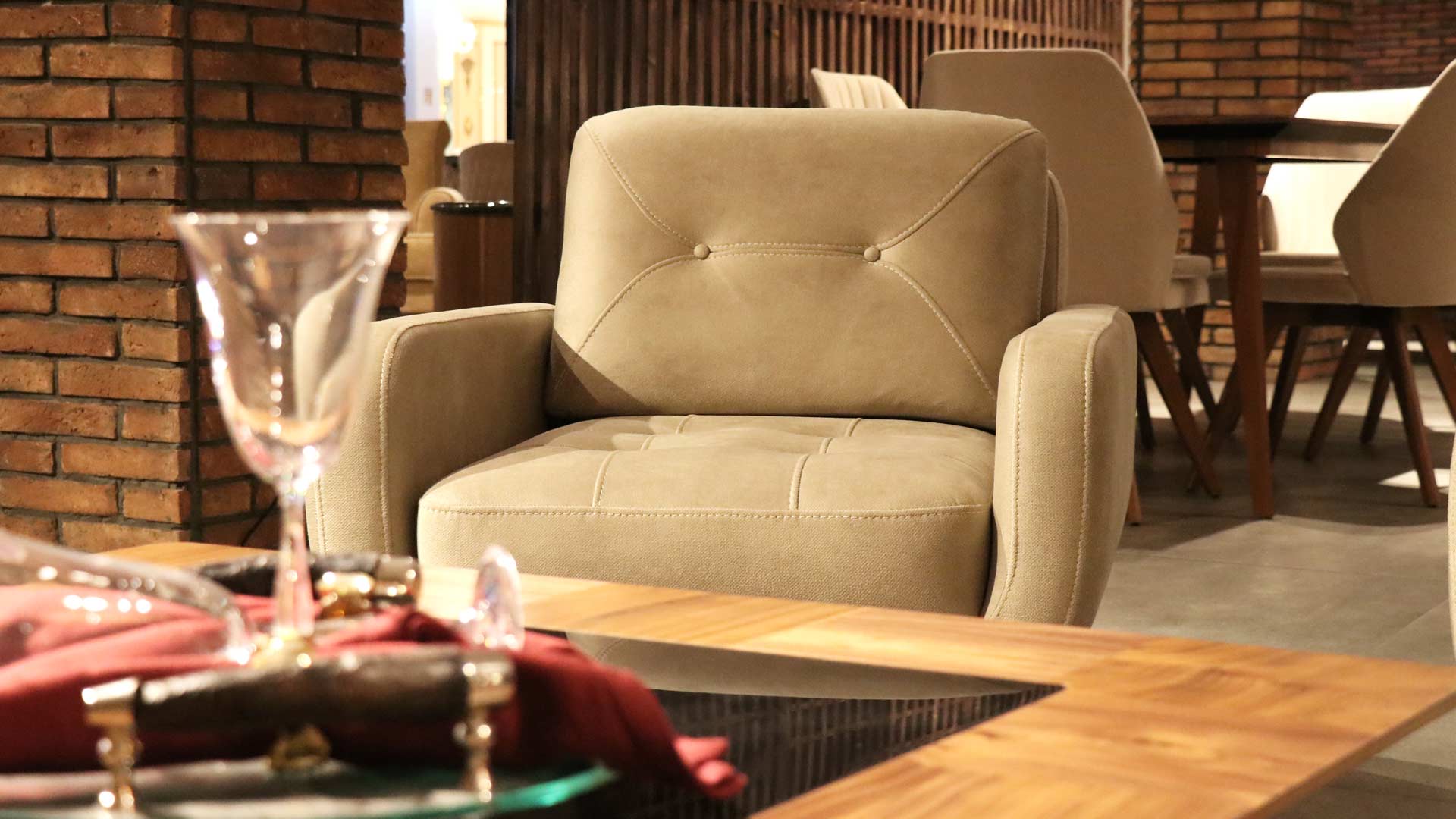 مبلمان پرالین