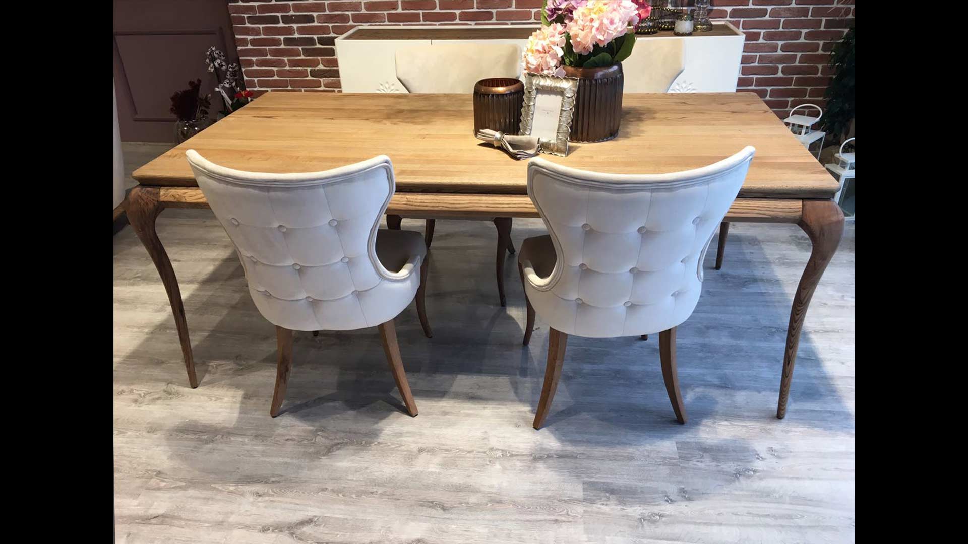 میز غذاخوری پالمیرا