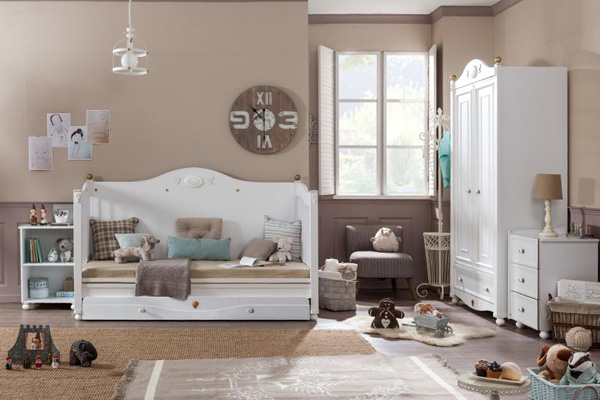 تخت-تبدیلی-نوزاد-به-نوجوان