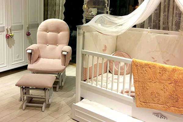 صندلی شیردهی