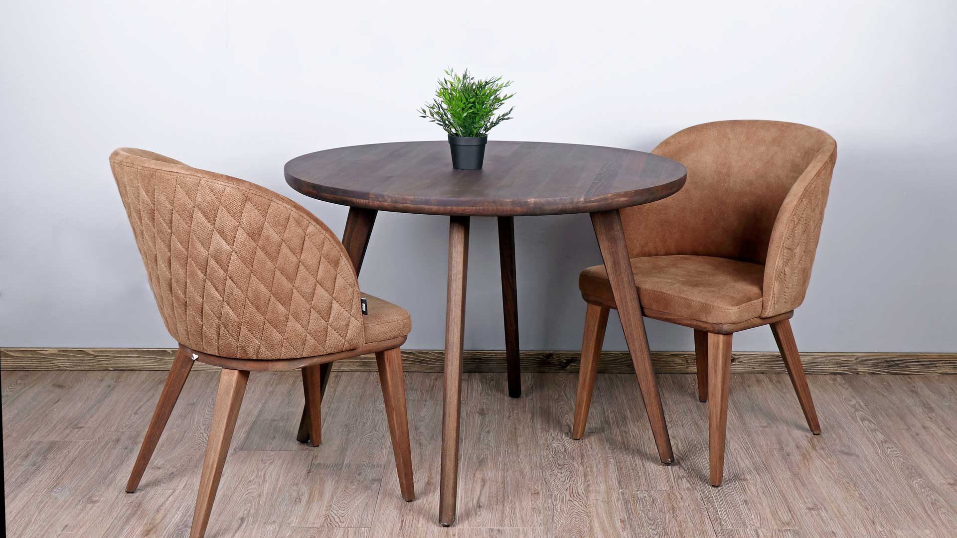 میز غذاخوری کارن