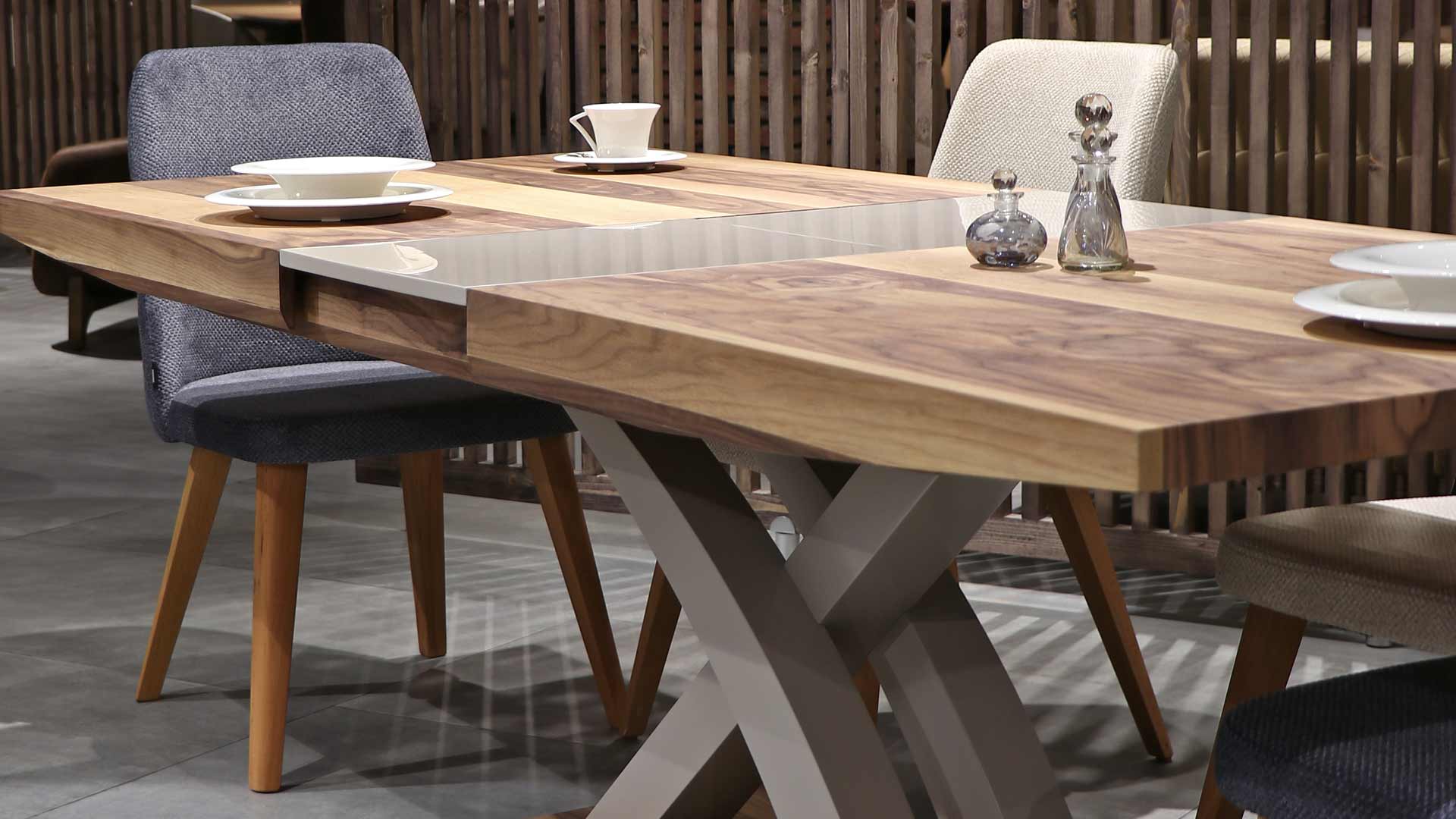 میز غذاخوری ریوا