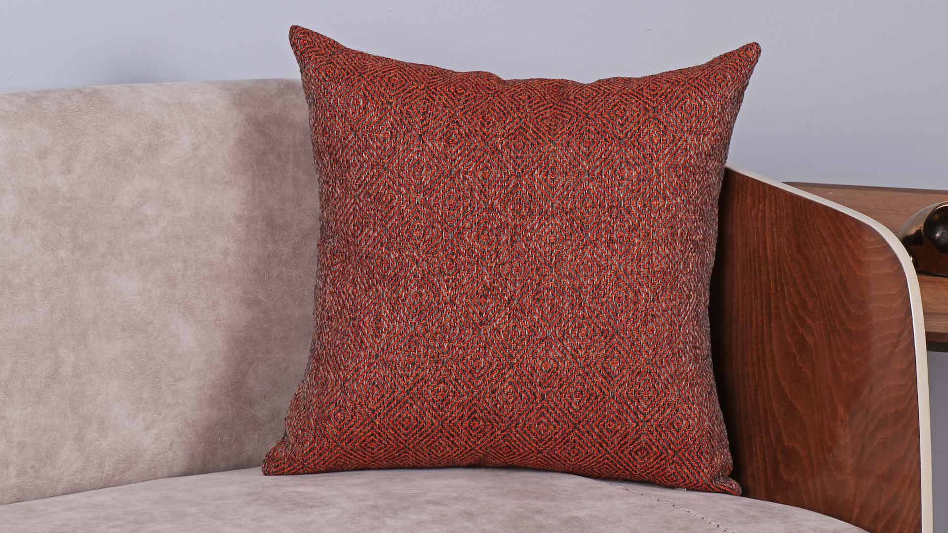Noma603 Cushion