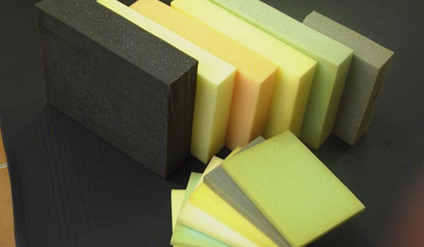 در ساخت مبلمان از چه نوع اسفنج هایی استفاده می شود؟