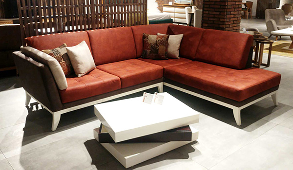 یک مبل فروشی خوب چه ویژگی هایی دارد؟