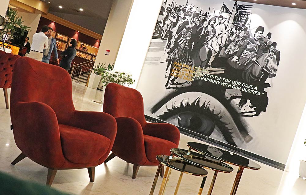 صندلی کافی شاپ