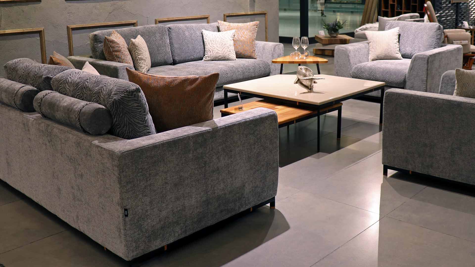 مبلمان رنزو