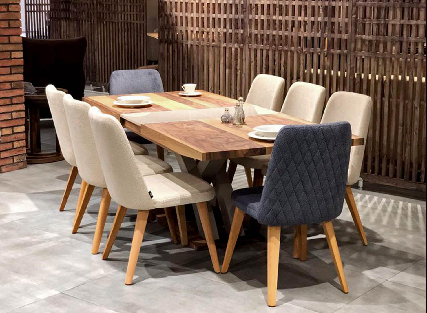 میز غذاخوری ریوا