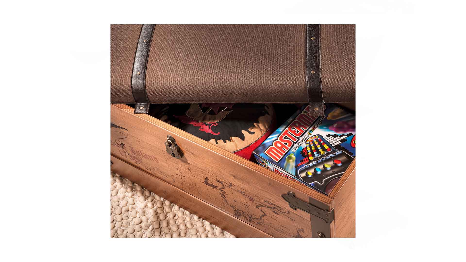 black pirate chest/صندوقچه بلک پایرت 1