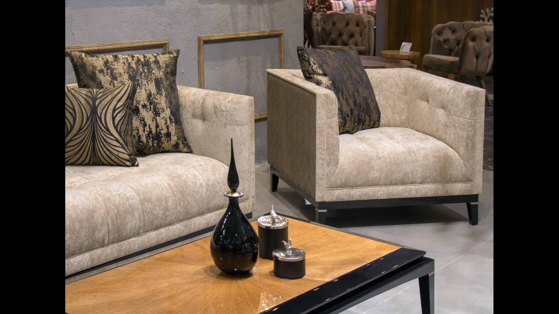 مبلمان رویال