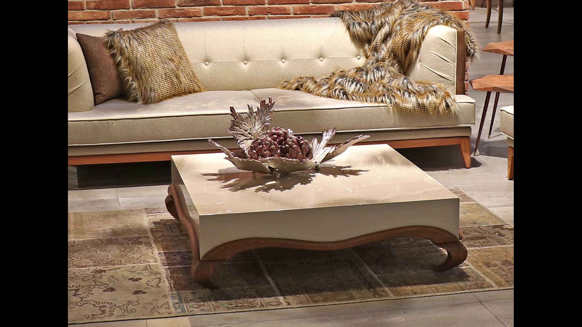 میز جلو مبل دانته