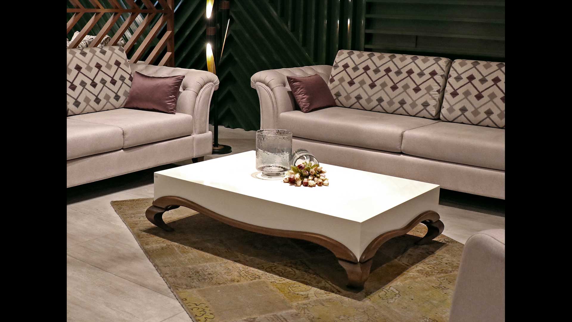 جلو مبل دانته