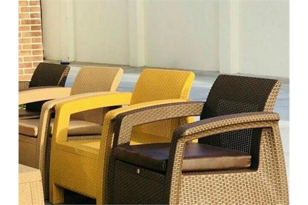 عوامل متعدد و مؤثری که برای خریدیک مبل در کافی شاپ مؤثراست کدام است؟