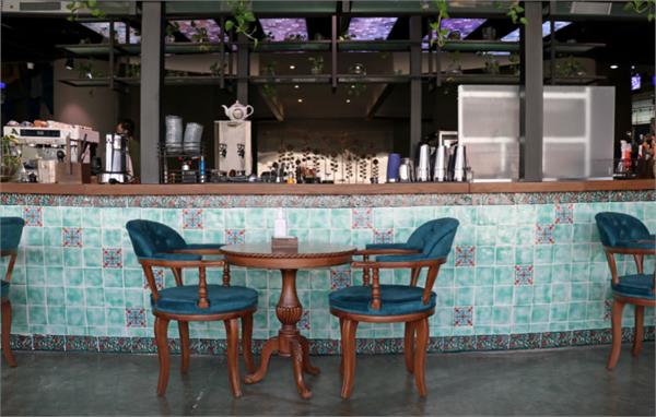 پروژه کافی شاپ میلاد