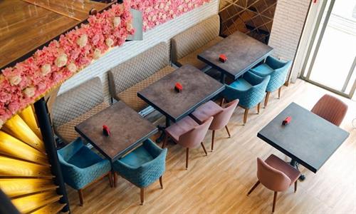 مبلمان رستورانی به چه نوع مبلمانی گفته می شود؟