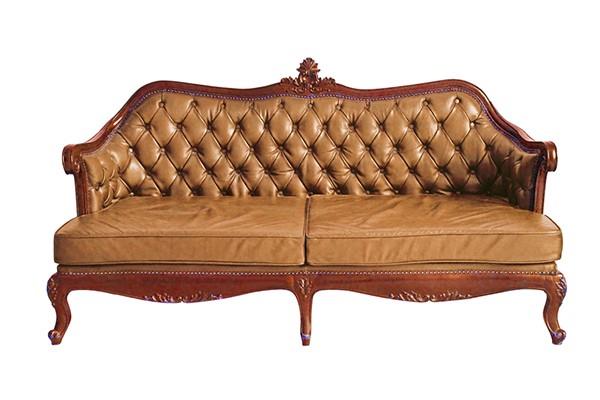 6.مبل کوهان شتری (Camel Back Sofa)