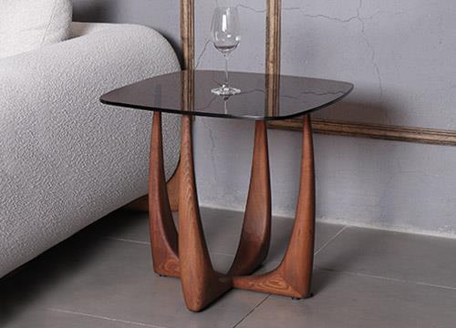 میز کنار مبل رونیکا