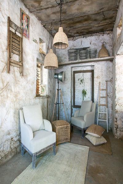 5- چه برندهایی در ایران در زمینه ی تولید و طراحی انواع اکسسوری برای دکوراسیون فعالیت می کنند؟