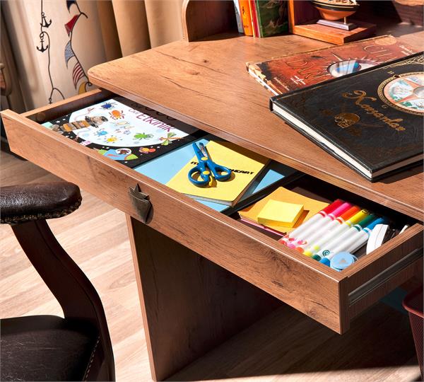 black pirate study desk and unit / میز تحریر و قفسه کتاب بلکپایرت 3