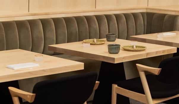 هنگام خرابی و آسیب دیدگی مبلمان هتل چه اقداماتی لازم است؟