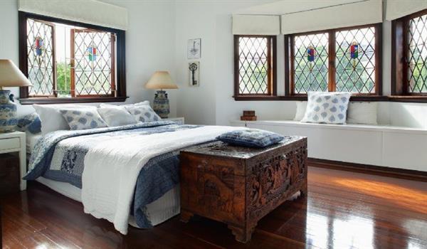 7. سنتی TRADITIONAL