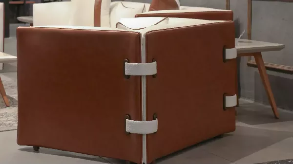 نمای پشت مبل تک نفره مارکا