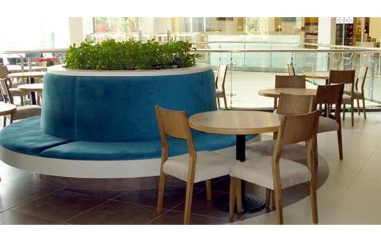 آیا مبل در کافی شاپ فقط در کافی شاپ های مدرن است یا می توان طرح سنتی را نیز برای مبلمان کافی شاپ پیاده سازی نمود؟