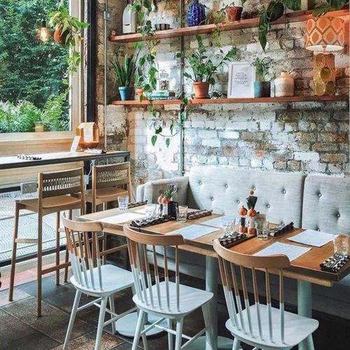 مناسب ترین مبلمان برای کافی شاپ یا رستوران چه مدل هایی می باشد؟