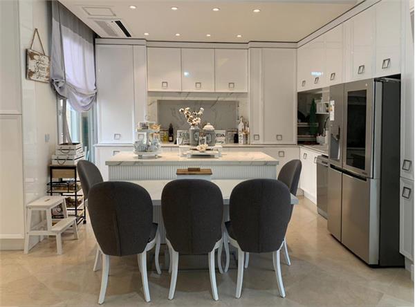 صندلی پارمیس