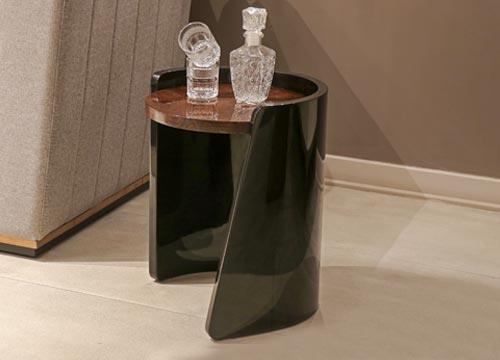 میز کنار مبلی مادلی