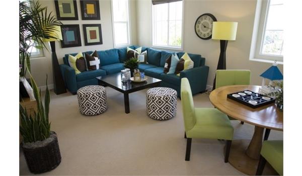 آیا برای انتخاب رنگ مبل، فضای مورد نظر تاثیر گذار است؟