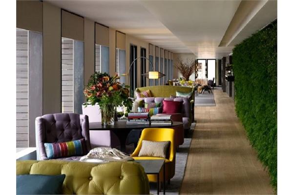 مبل در کافی شاپ